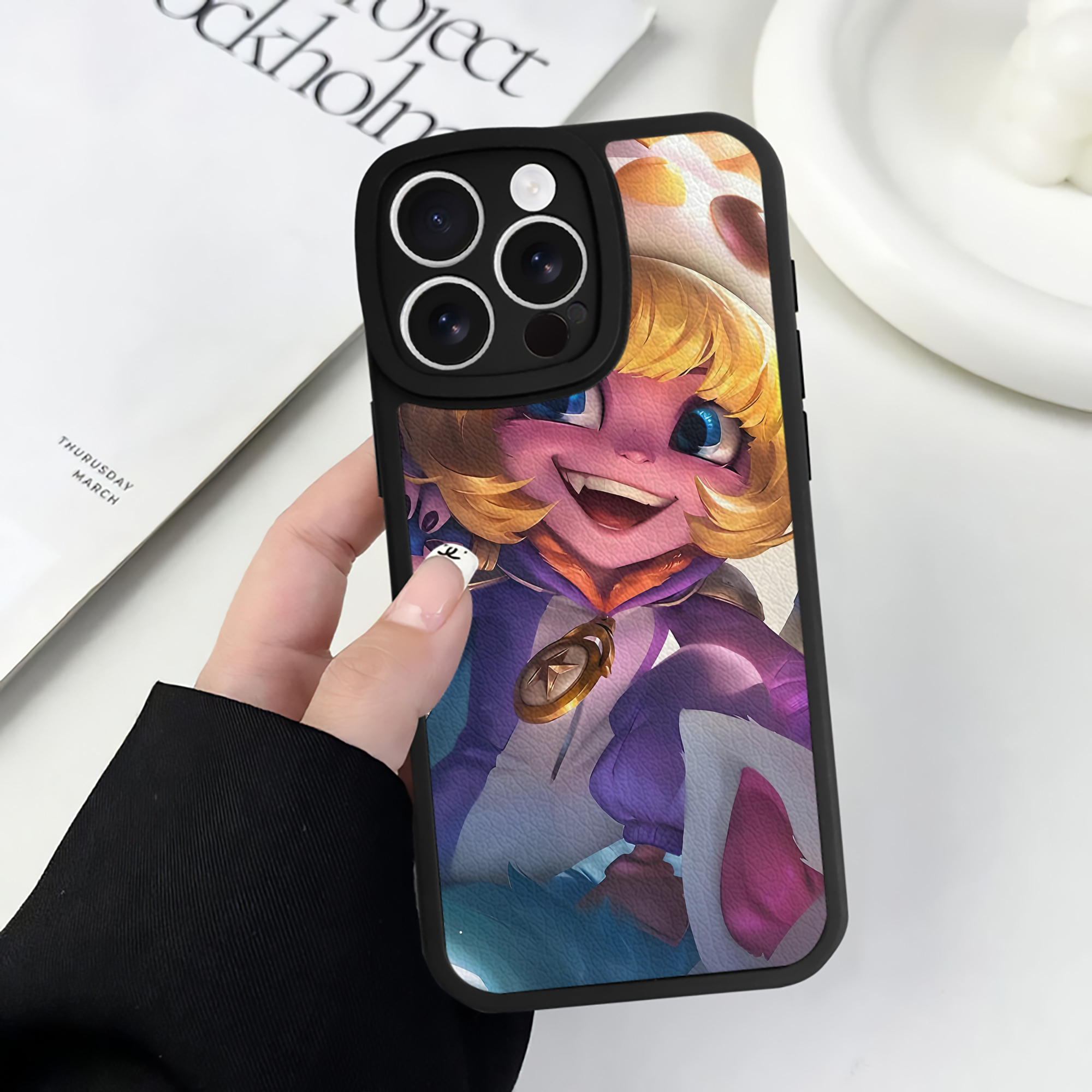 リーグ・オブ・レジェンド League of Legends LOL 【iPhone 16シリーズ対応】シリコンスマホケース（レザー調） 材質：シリコン